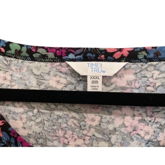 Time & Tru Women's Plus Size Ruffle Long Sleeve Rayon Blend Top Size XXXL 22 NWT - Picture 2 of 5